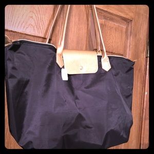 🔴Sold😂NWT Bath and Body Works Tote with Gift